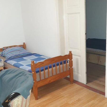 Gemuetlich Und Fein Apartment Ebenfurth Екстериор снимка